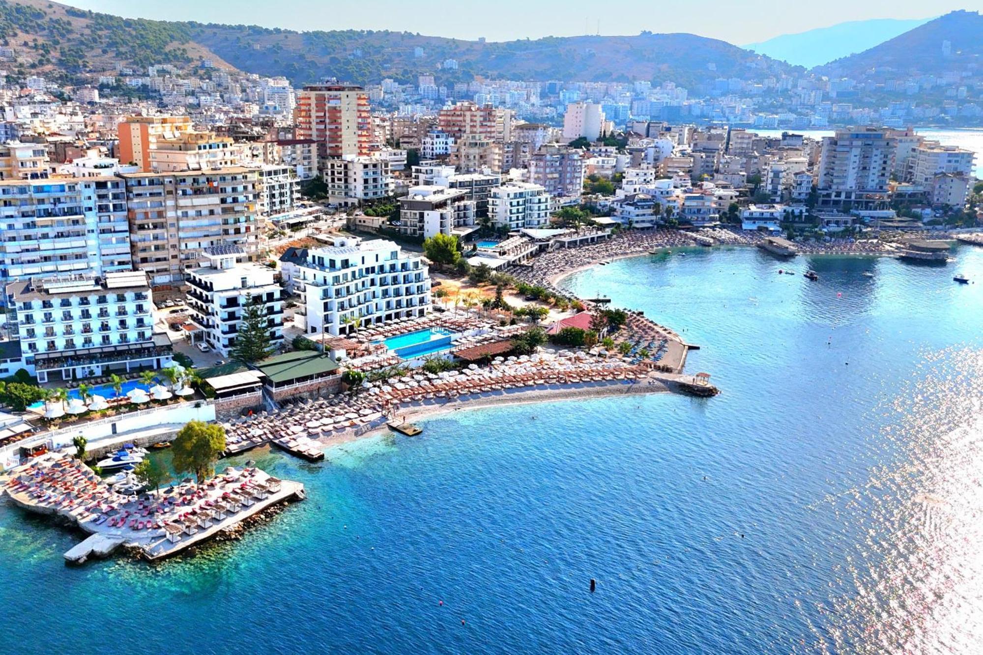 Svein Apartment Sarande Luaran gambar
